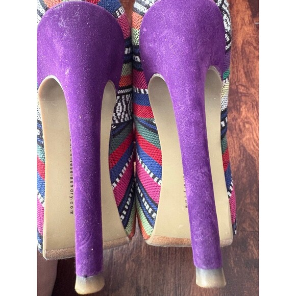 Chinese Laundry Platform Size 6.5 Purple Multi Color Tribal Tapestry Suede Heel - Picture 8 of 9